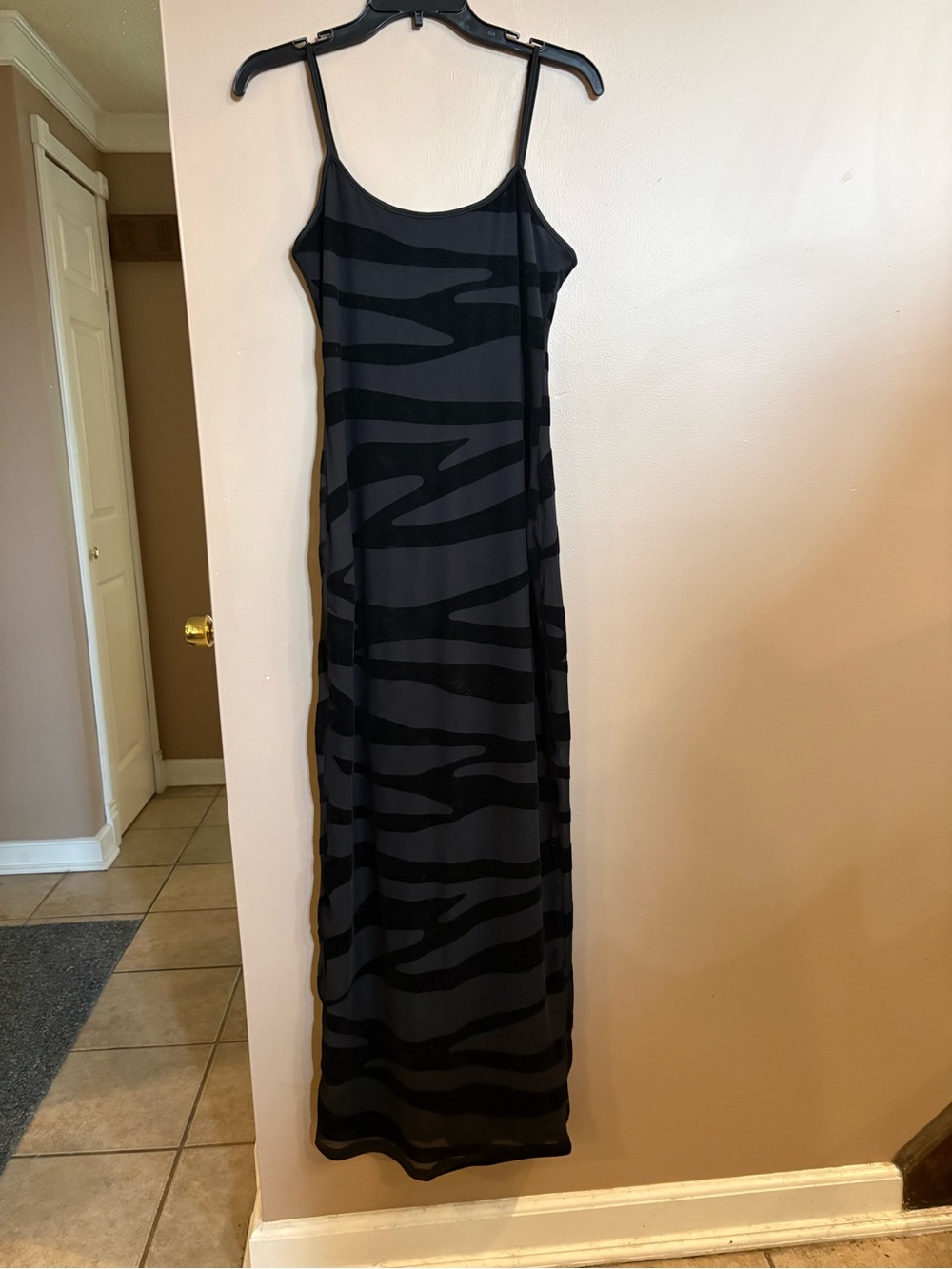 SHEIN Black & black velvet zebra Striped Slip Maxi Dress size medium
